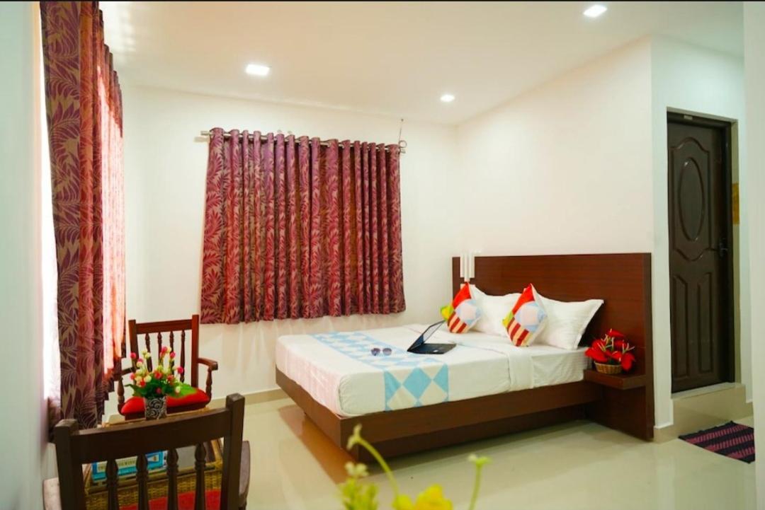 Homestay Skylark Homes *